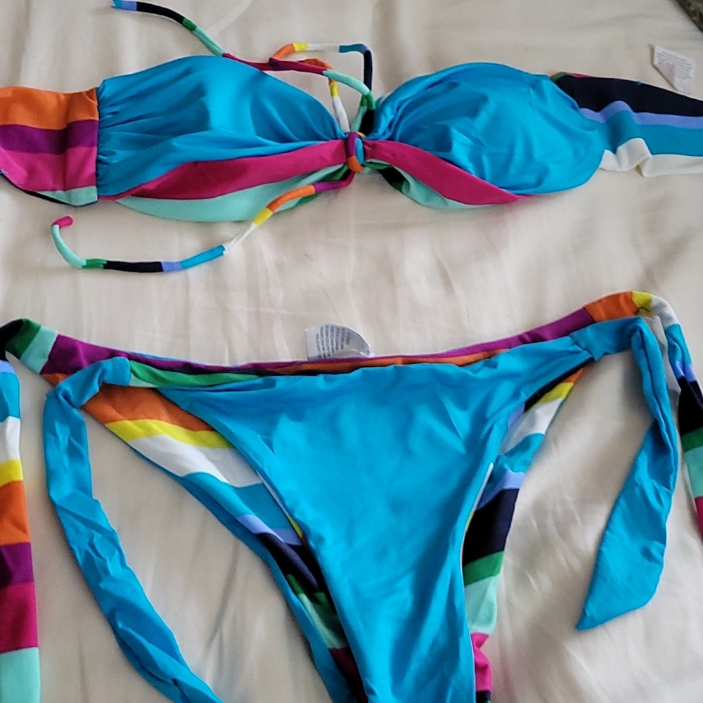 BEACH JOY 2-PC BIKINI ๐๐ SET SIZE M - Picture 12 of 16